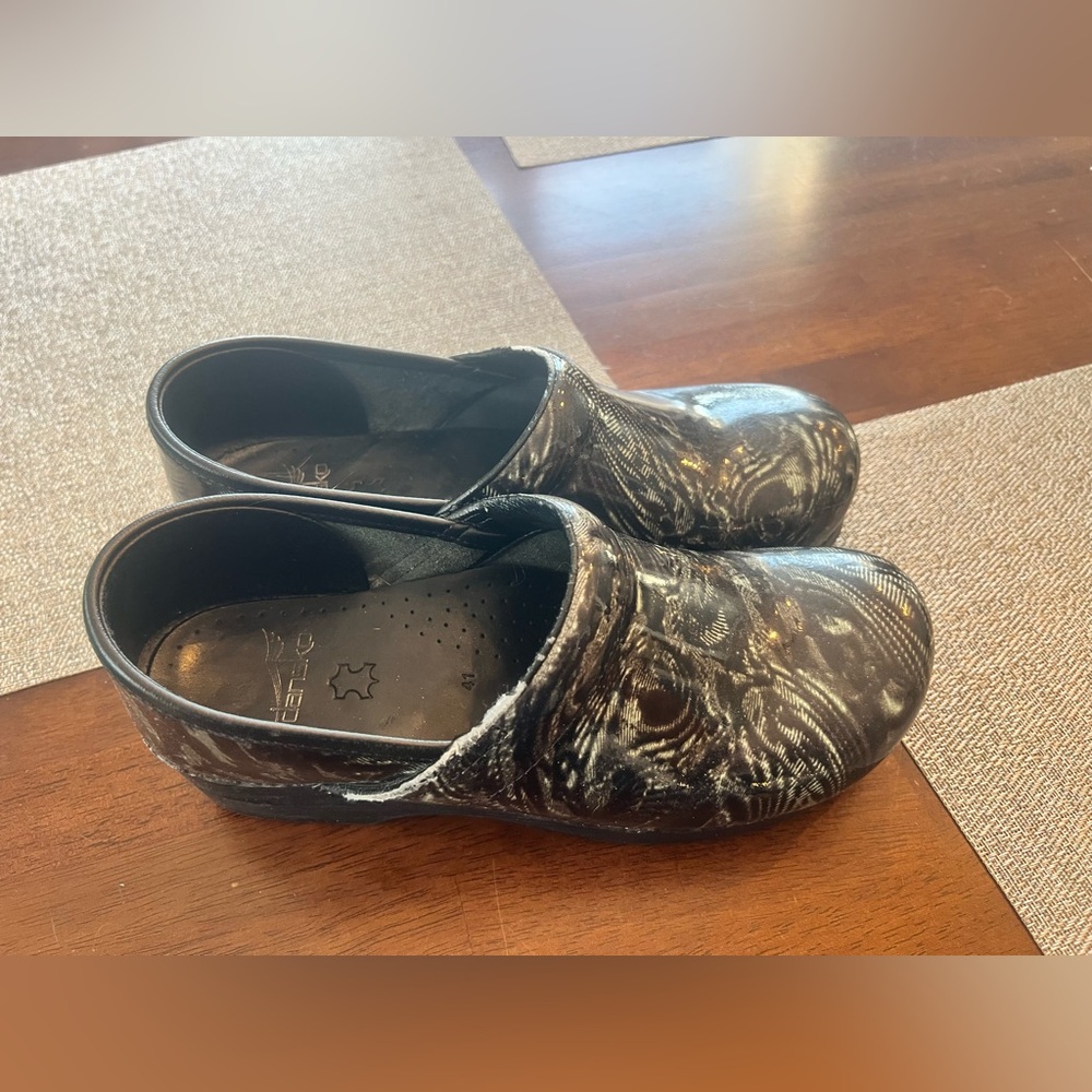Dansko‎ Clogs